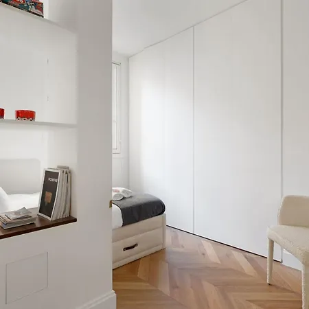 Mendes, De Prestige Parisien * Paris